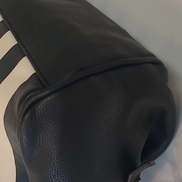 Betsey Johnson Black & White Striped Shoulder Bag with Pearl/Sequin Butterfly - Picture 8 of 15